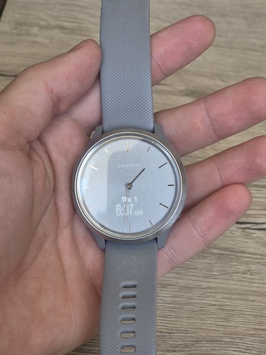 Garmin Vivomove 3 идеал состояние