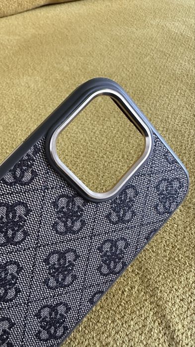 Guess_iPhone 14 pro max case