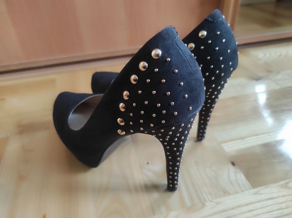 Buty na obcasie/platformie rozm. 39
