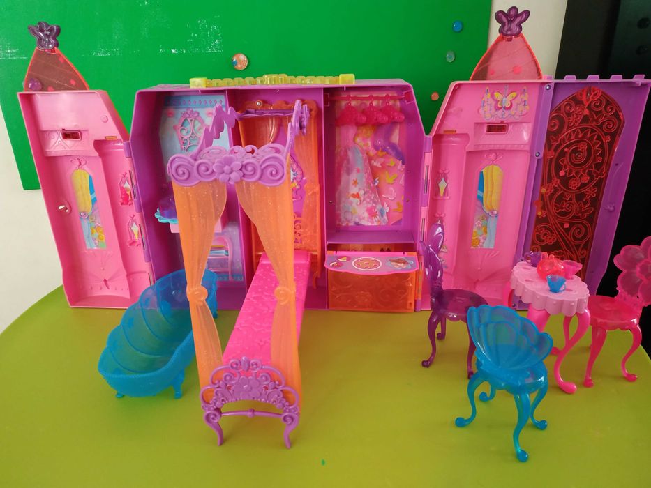 Castelo e os seus bonecos