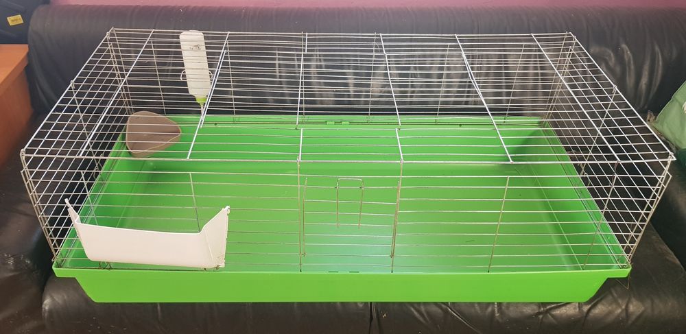 Duża klatka dla królika z wyposażeniem
