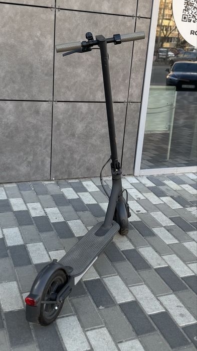 Электроскмокат Xiaomi electric scooter essntial