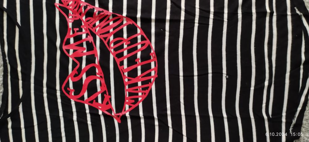 Bluzka damska.     .