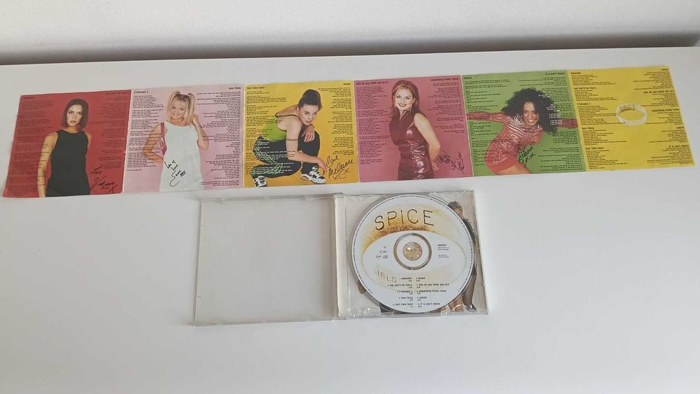 Vários CD'sd usados