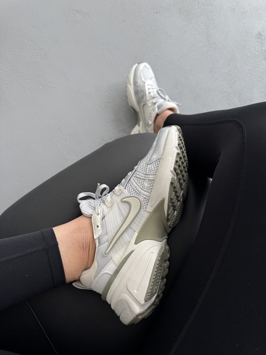 Кросівки Кроссовки Nike V2K Runtekk Silver Olive White демісезон