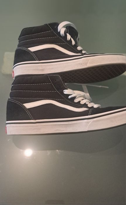 Botas adidas, sapatilhas vans