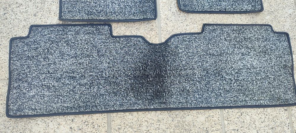 Tapetes vintage MAZDA 818