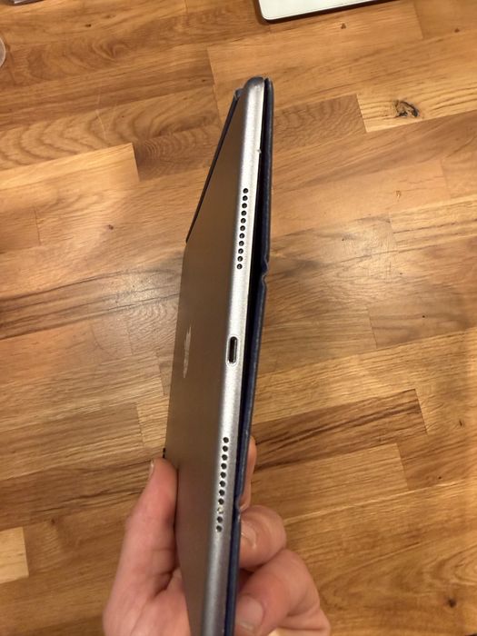 iPad Pro 10.5" (2017) USZKODZONY | uszkodzona szybka, blokada hasła | Na części