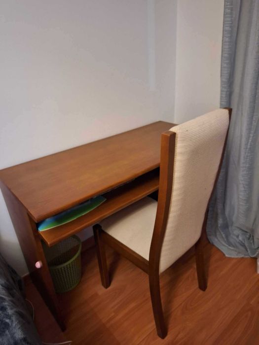 Mobília de quarto como nova