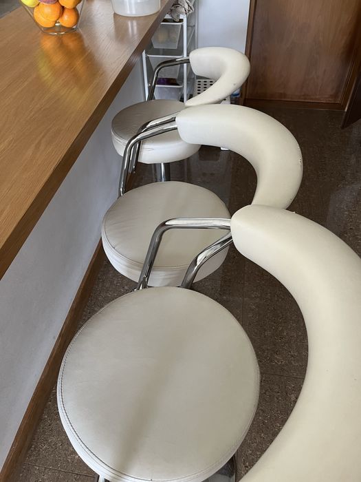 Bancos altos cozinha