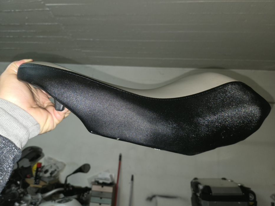 Banco rebaixado BMW Gs 1200 ano 2104