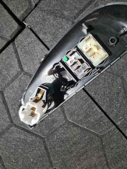 Porsche 911 4S 996 ramka radia deska rozdzielcza