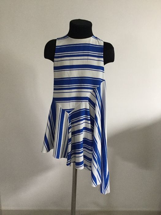 Детское платье Next на девочку 5-6 лет  110-116 рост