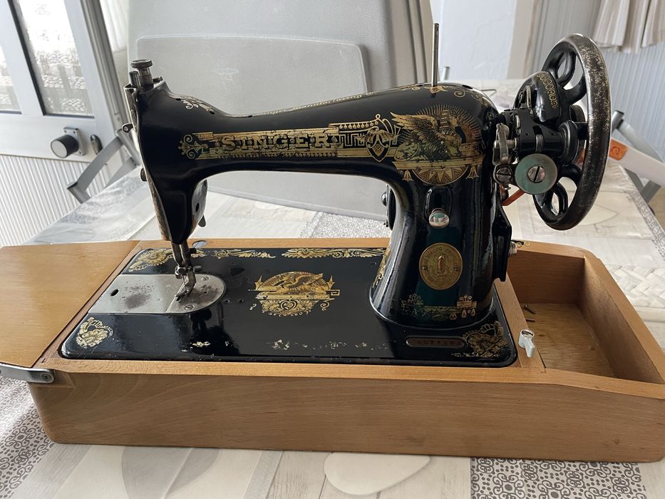 Maquina de Costura Singer