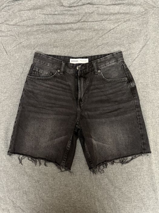 Джинсові шорти BERSHKA