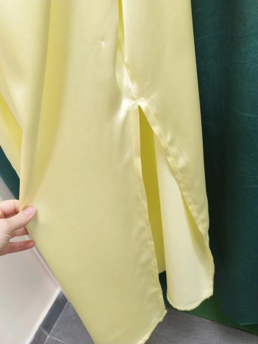 Satynowa cytrynowa suknia NOWA