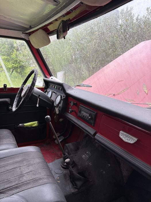 Jeep Portaro 240