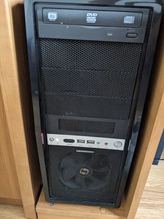 Komputer PC - pełen zestaw.