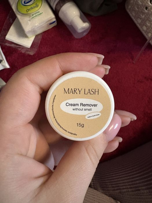 Матеріали для нарощування вій