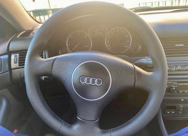 Prof.Universitário vende carrinha Audi A6 2.5 TDi V6 Allroad impecável