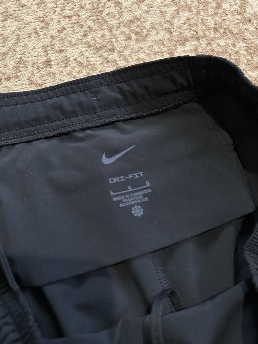 Спортивні штани Nike Dri-Fit Розмір L Стан 10/10