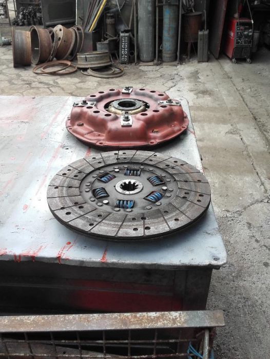 Dociski, tarcze sprzęgła, łożyska STAR 200 i 266.