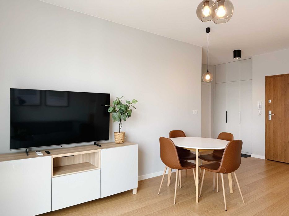 Pruszków | ul. Staszica 6 | 42m2 | 2 pokoje | garaż | klimatyzacja | balkon