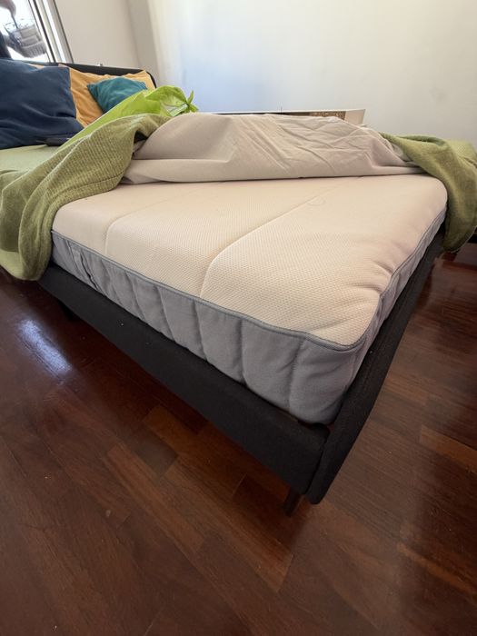 Cama com colchao ikea