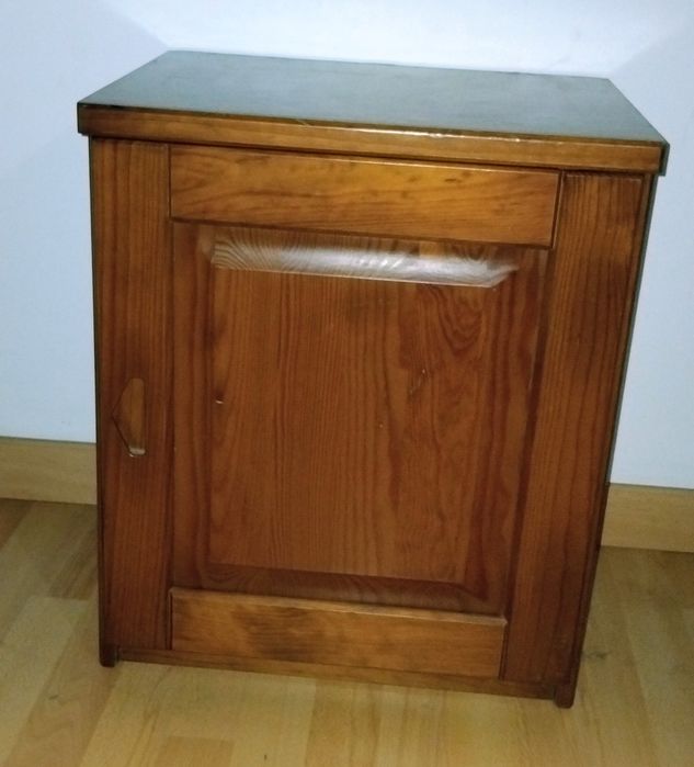 Mesa de cabeceira madeira maciça