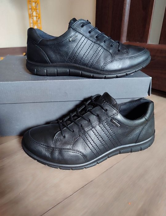 Ecco 35 кросівки на хлопчика шкіряні кеди мокасини туфлі взуття ессо