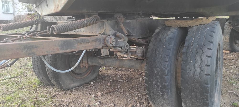 Продам прицеп бортовий