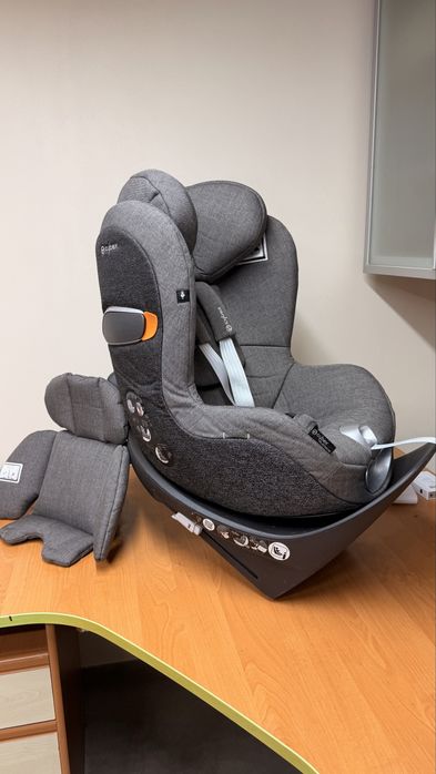 Автокрісло Cybex