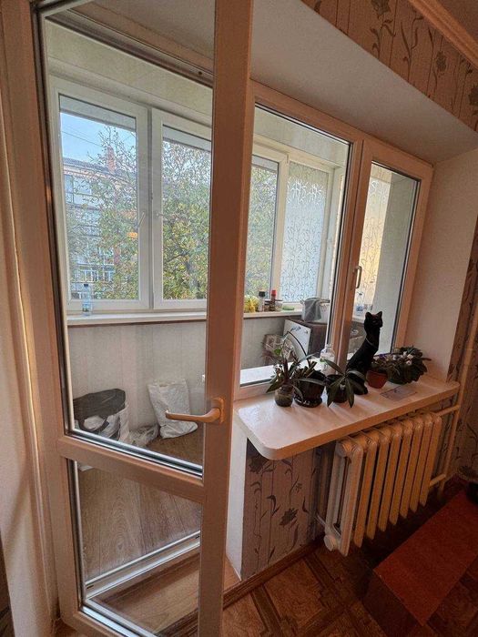 Чудова роздільня 2 кімнатна квартира Південно-захід, 48м Хороший стан