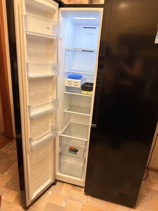 Холодильник SIDE-BY-SIDE