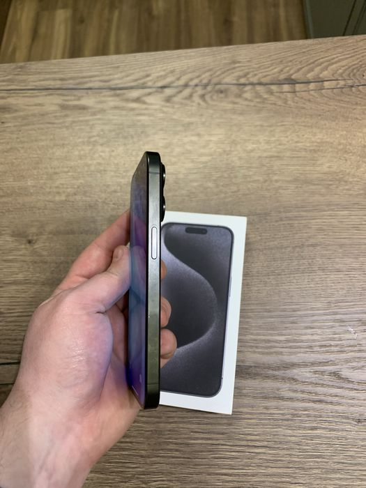 Iphone 15 pro idealny stan!