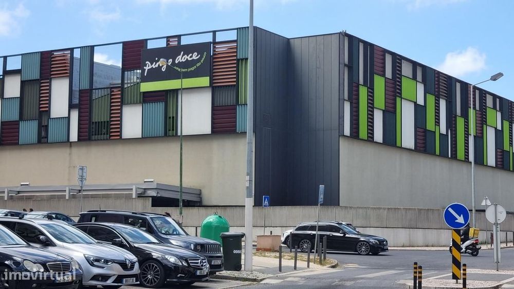 Apartamento T2 com piscina, Lisboa