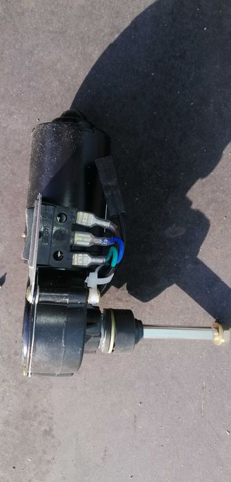 Моторедуктор склоочисника МТЗ СЛ 230-М