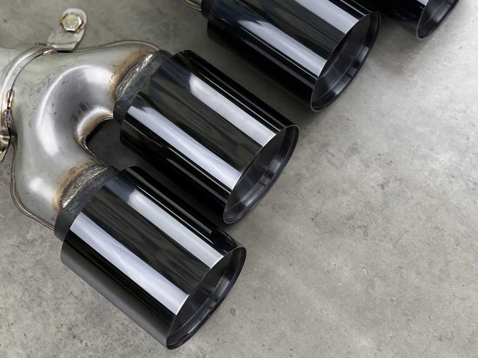 Насадки на Вихлоп - M5 Look ( чорний ) - BMW 5 ( G30 )