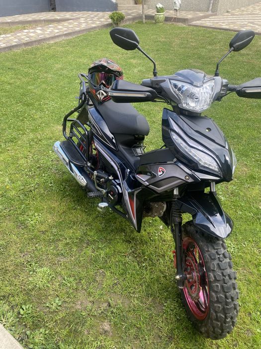 Мотоцикл SPARK модель SP125-4WQ