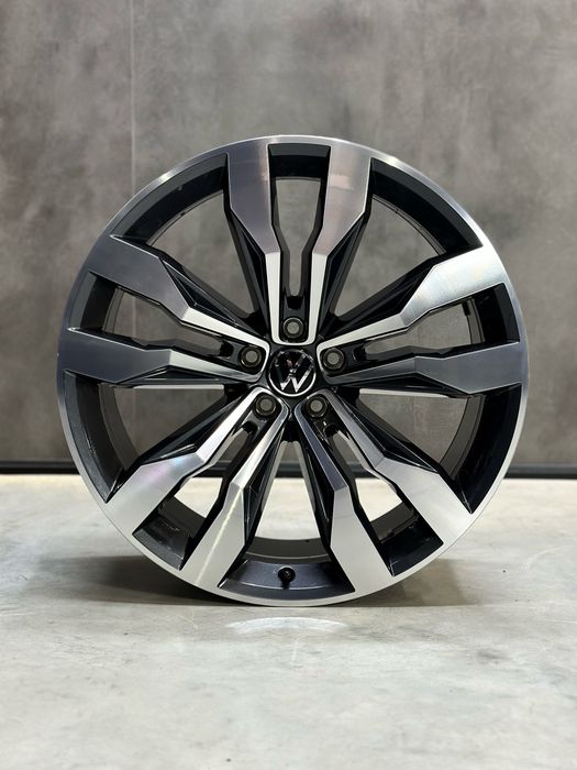 Оригінальні диски Volkswagen Touareg R-Line Suzuka 5x112 R21. 760601025AJ