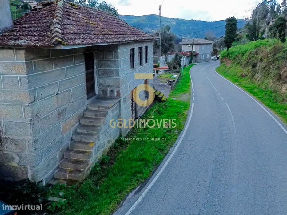 Moradia T3 Para Remodelação Total | Travanca Cinfães