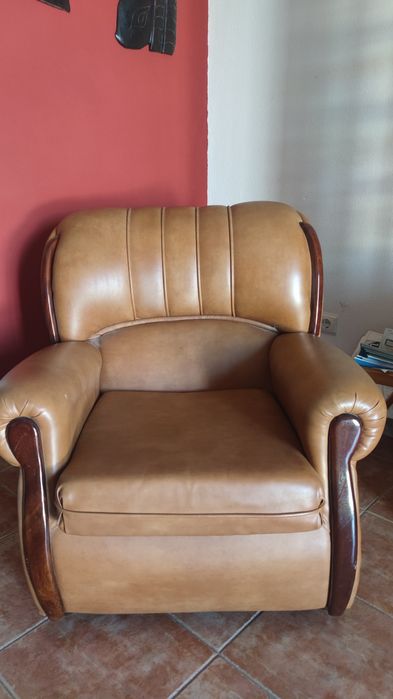 Sofá individual castanho