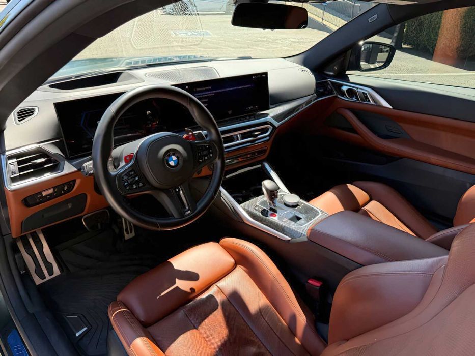 BMW M4 Competition xDrive      2024
