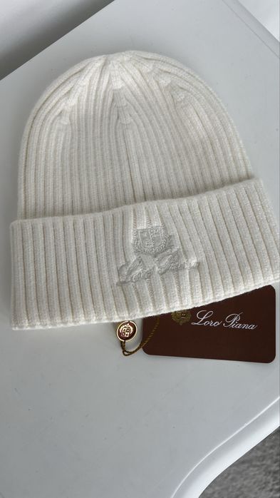 Шапка жіноча Loro Piana