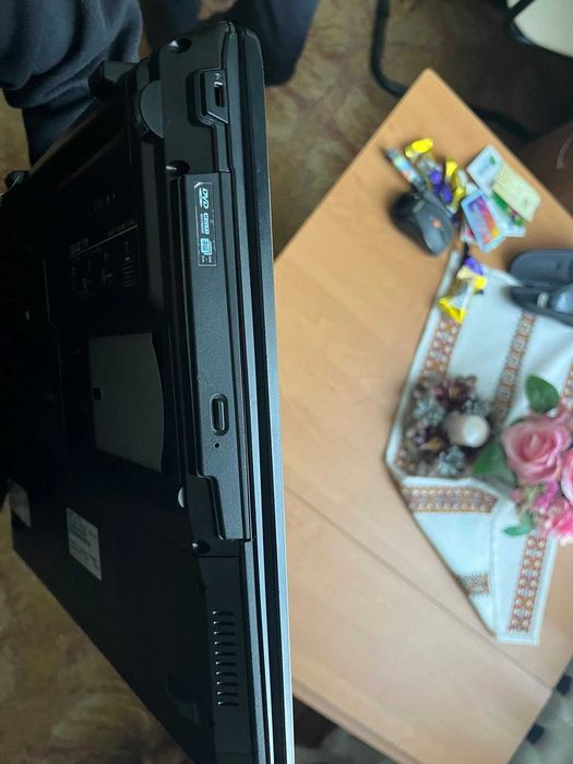 ноутбук Asus F7S