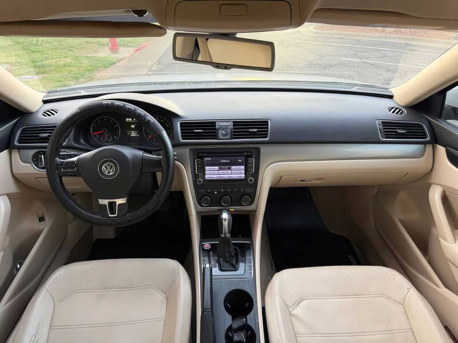 Volkswagen Passat      2015