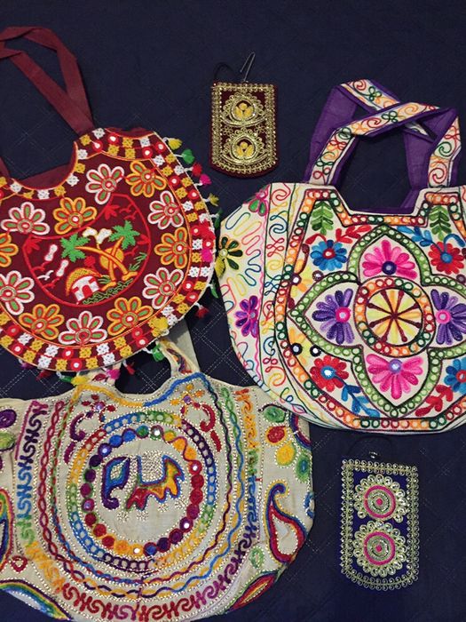 Torebka saszetka dokumenty Indie