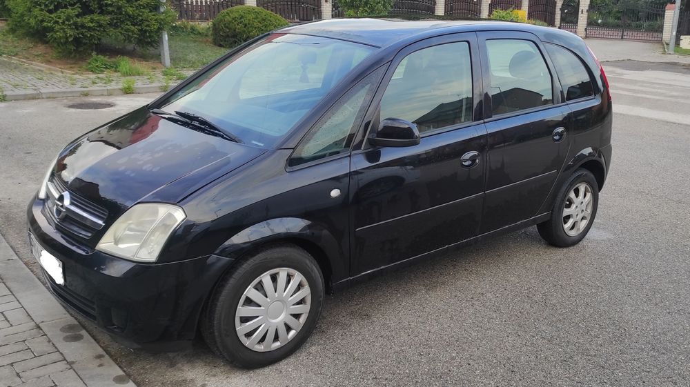 Opel Meriva A garażowany