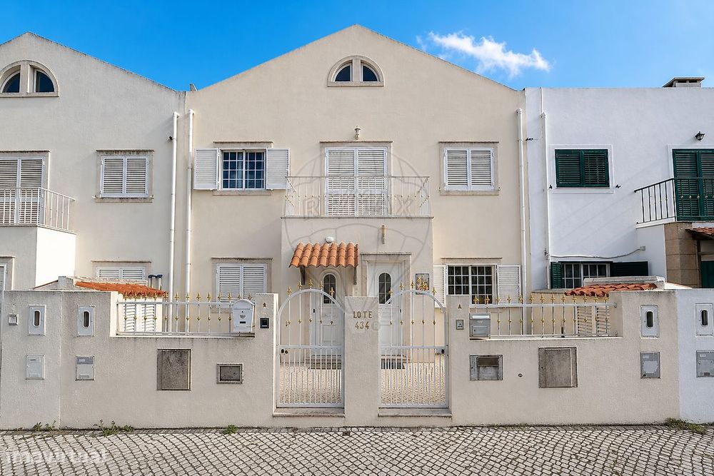 Moradia T3 à venda em Quinta do Conde