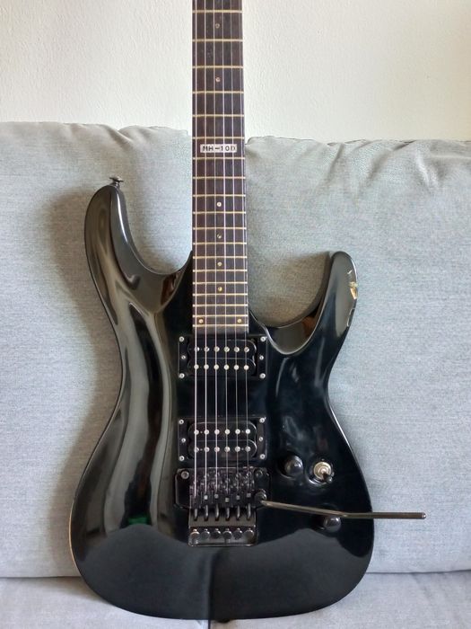 Guitarra Elétrica ESP-LTD MH-100 - acompanha bag